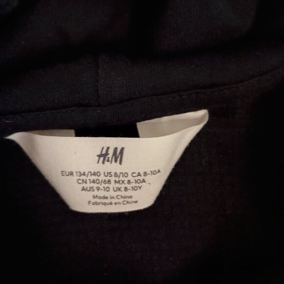 H&M Boys Black Waffle Hoodie Kangaroo Pocket Size 8 Excellent Condition - Picture 7 of 15